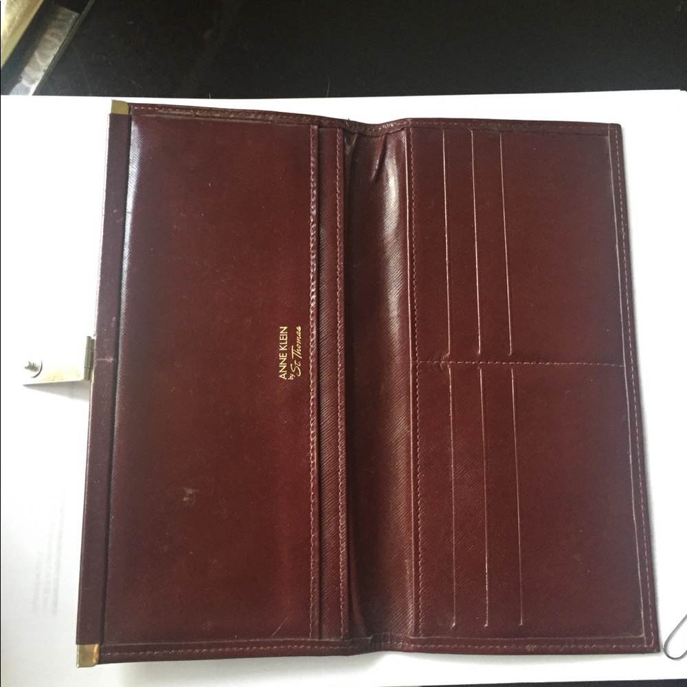Vintage Anne Klein burgundy leather clasp wallet